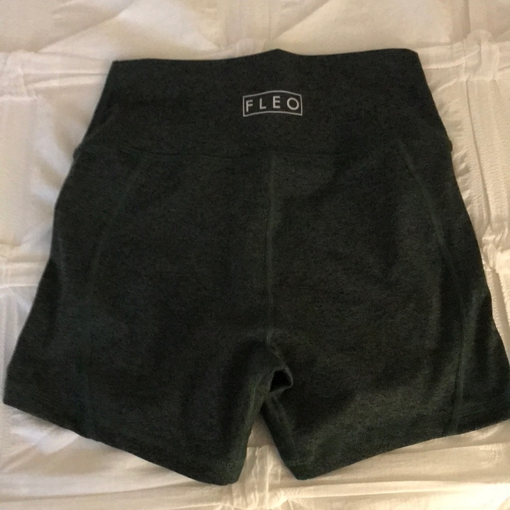 Fleo true high contour shorts.